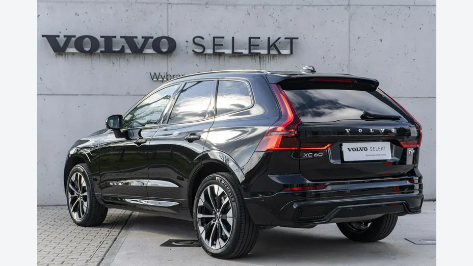 VOLVO XC60 -