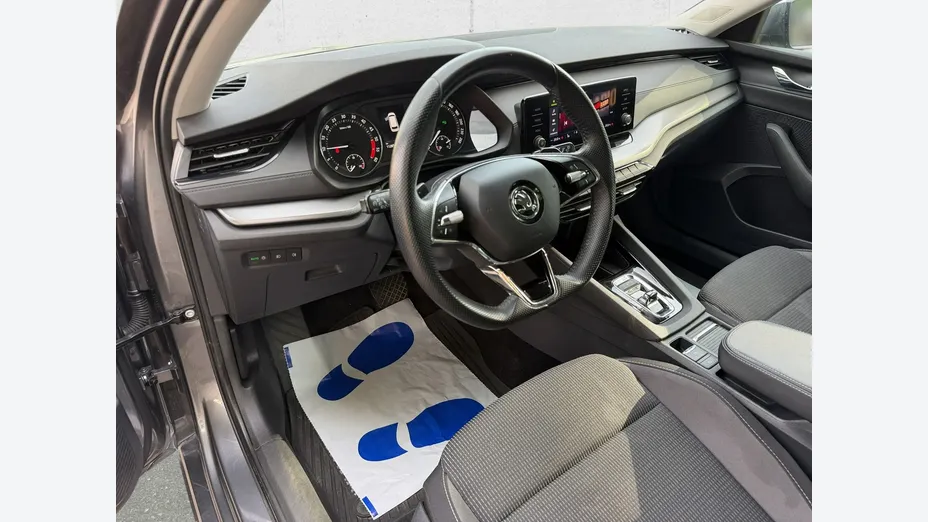 SKODA Octavia -