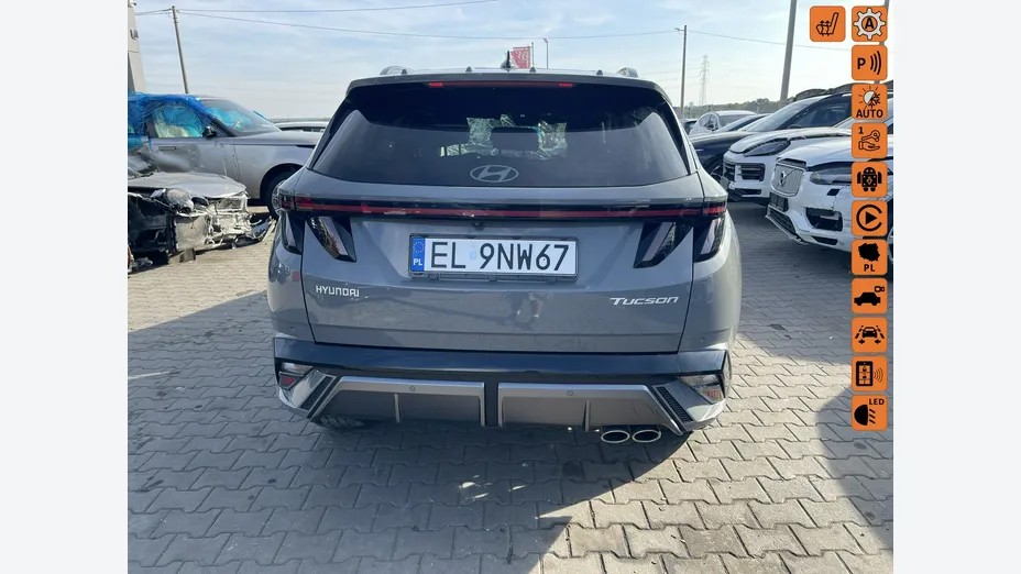 HYUNDAI Tucson -
