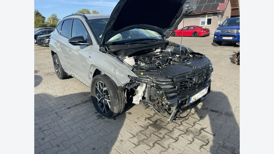 HYUNDAI Tucson -