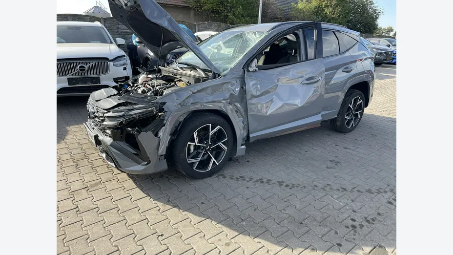 HYUNDAI Tucson -