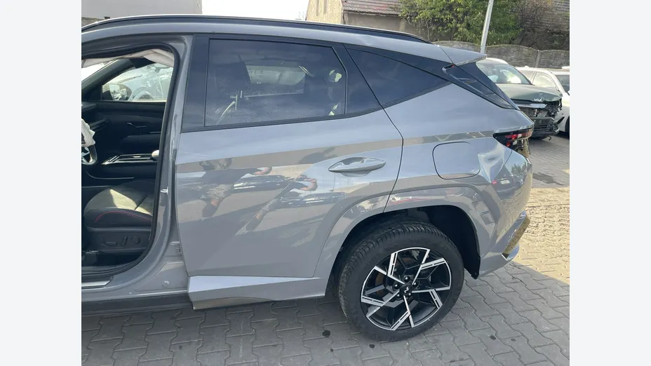 HYUNDAI Tucson -