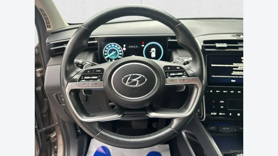 HYUNDAI Tucson -