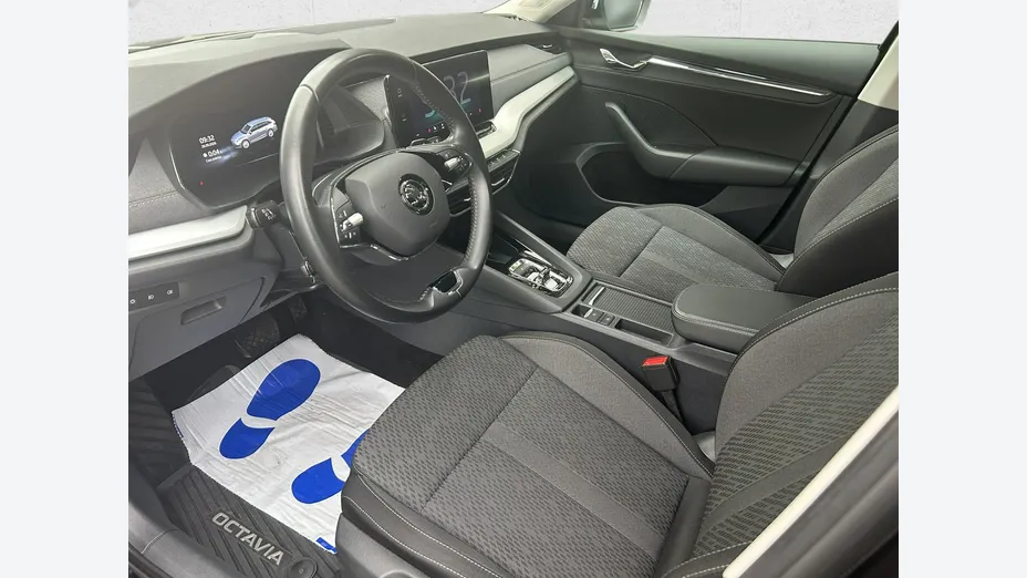 SKODA Octavia -