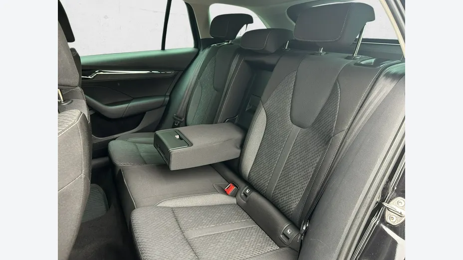 SKODA Octavia -