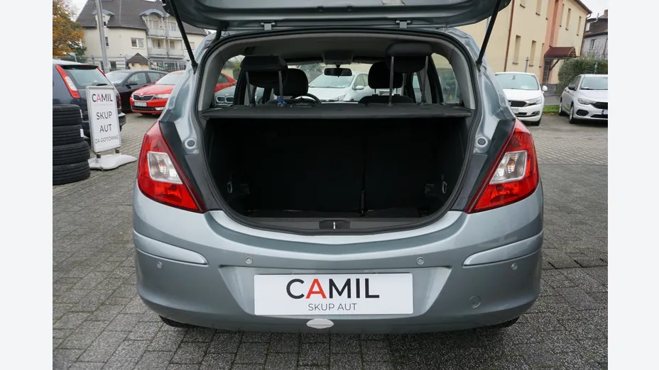 OPEL Corsa -