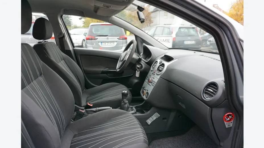 OPEL Corsa -