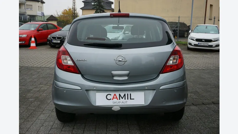 OPEL Corsa -