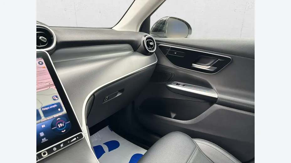 MERCEDES-BENZ GLC -