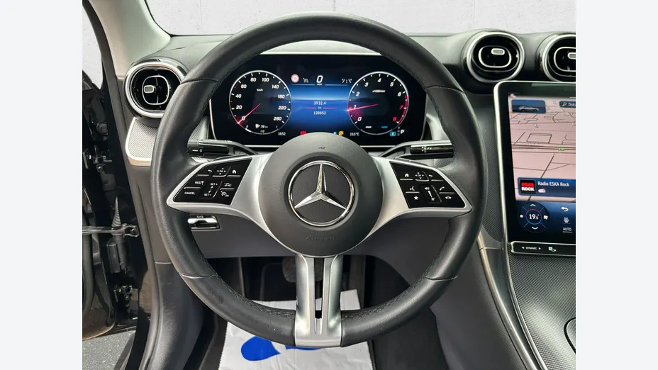 MERCEDES-BENZ GLC -