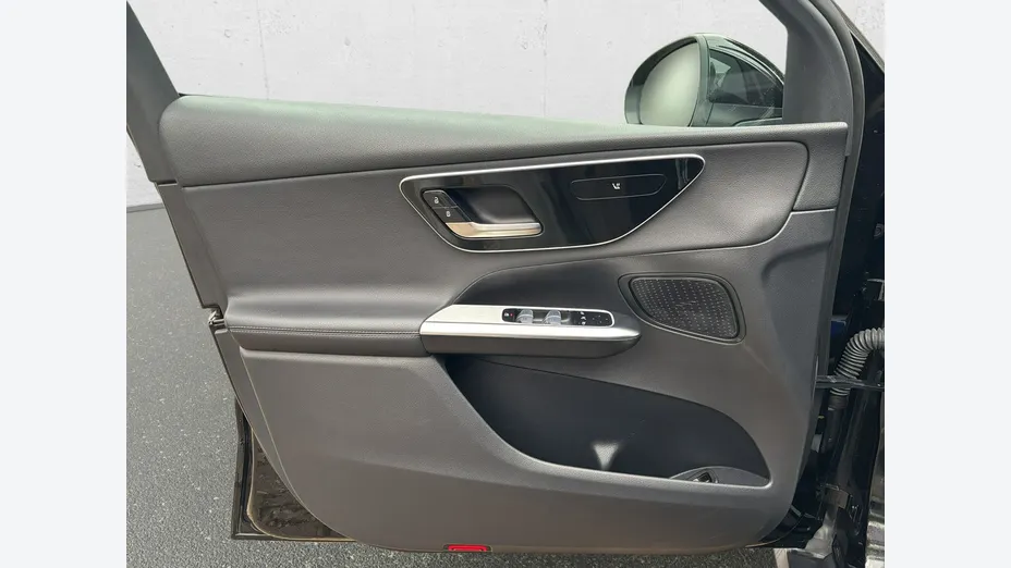 MERCEDES-BENZ GLC -
