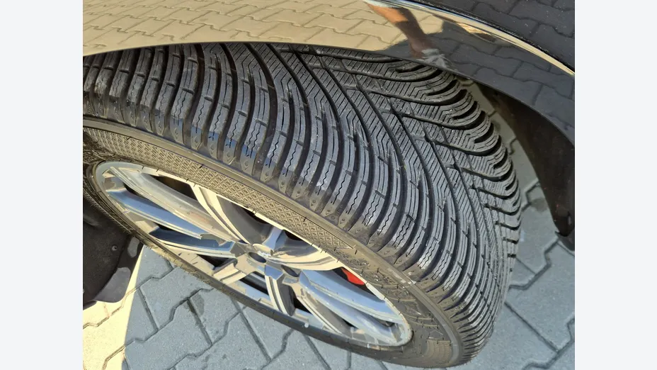 AUDI Q7 -