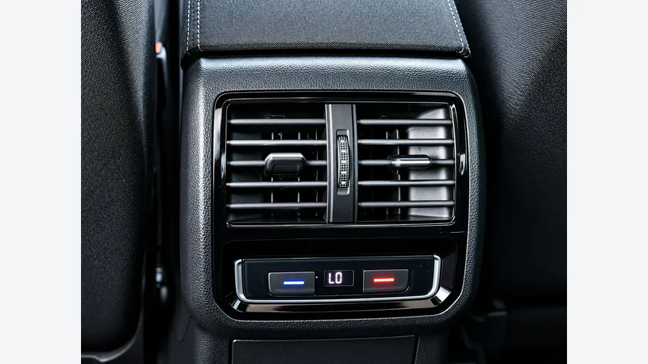 VOLKSWAGEN Passat -