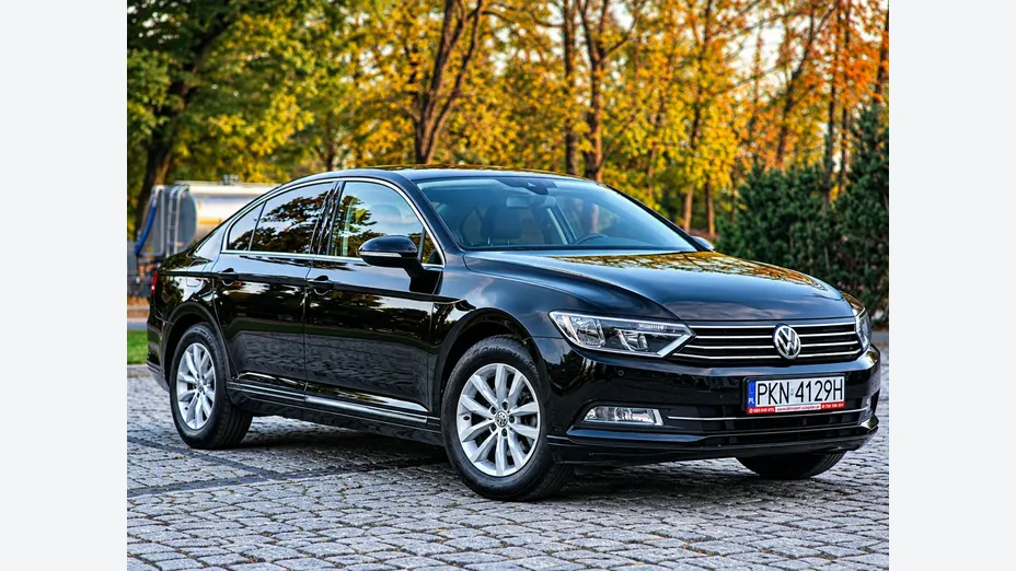 VOLKSWAGEN Passat -