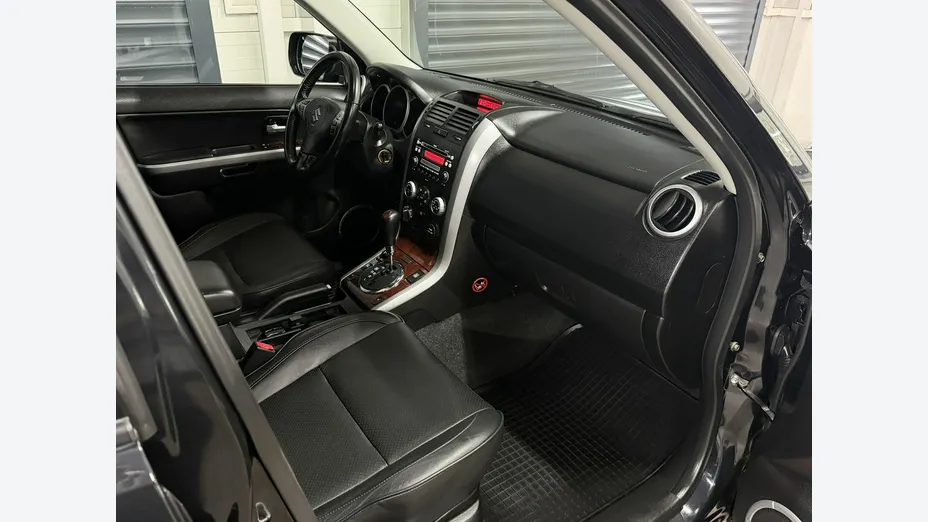 SUZUKI Grand Vitara -