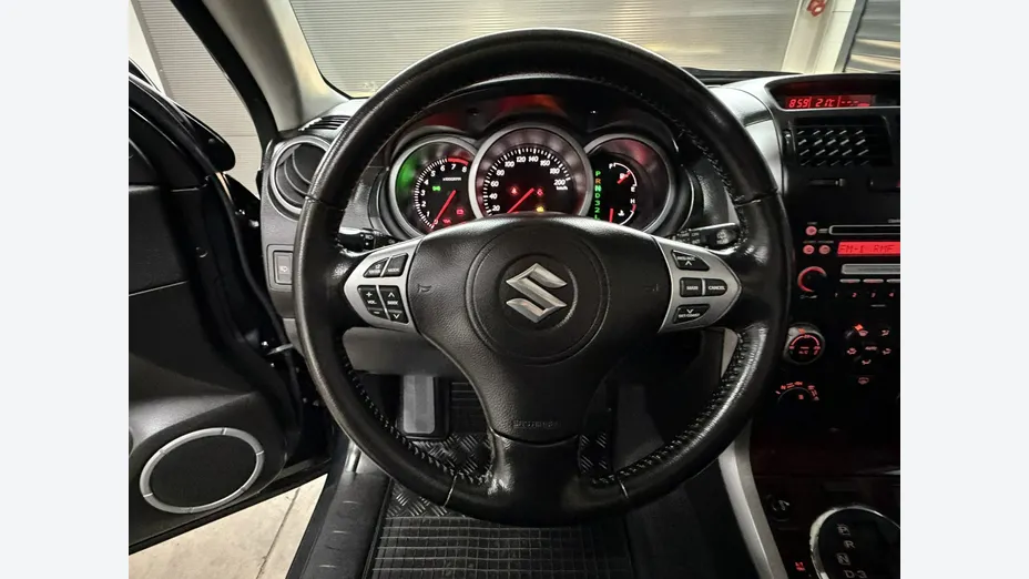 SUZUKI Grand Vitara -