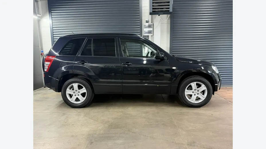 SUZUKI Grand Vitara -