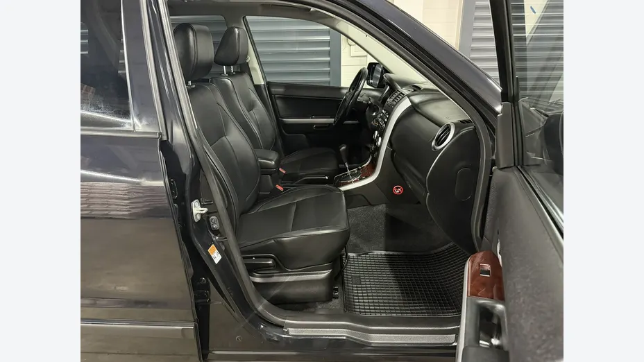 SUZUKI Grand Vitara -