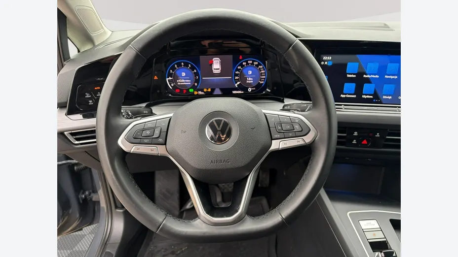 VOLKSWAGEN Golf -