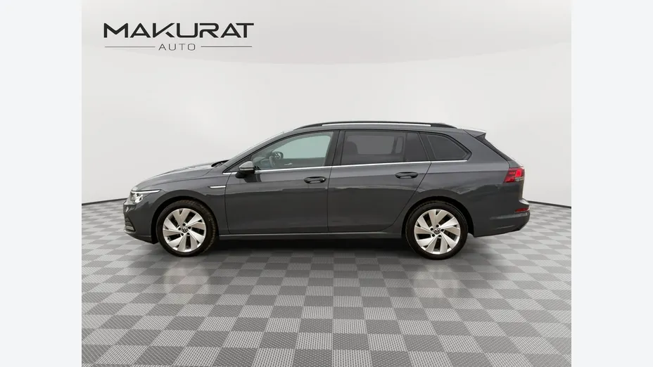 VOLKSWAGEN Golf -