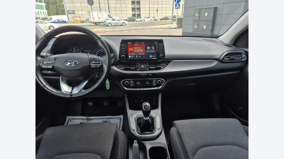 HYUNDAI i30 -