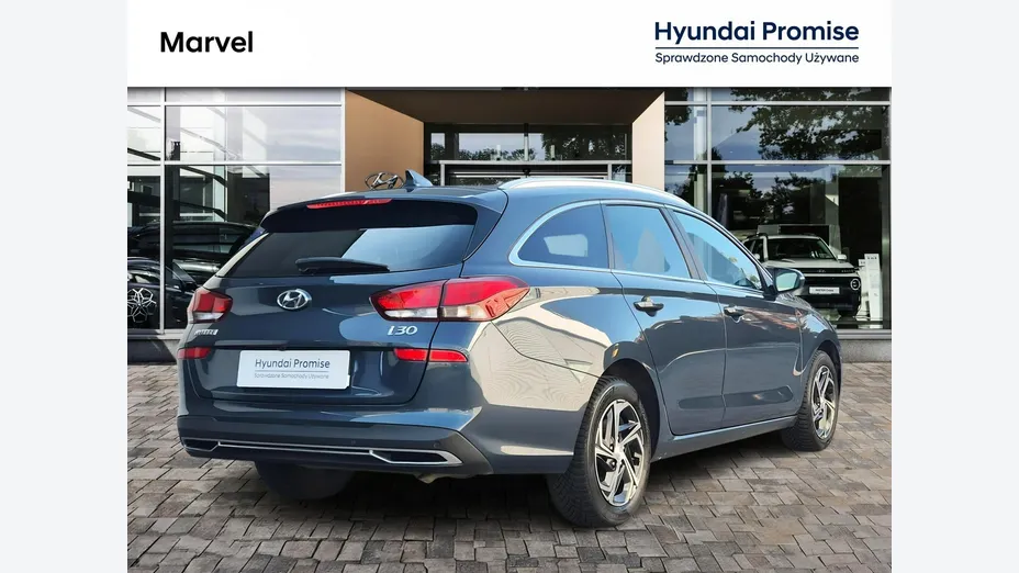 HYUNDAI i30 -