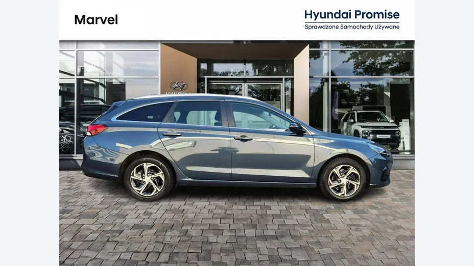 HYUNDAI i30 -