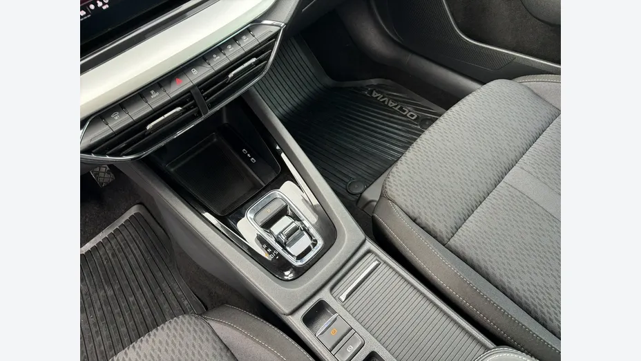 SKODA Octavia -