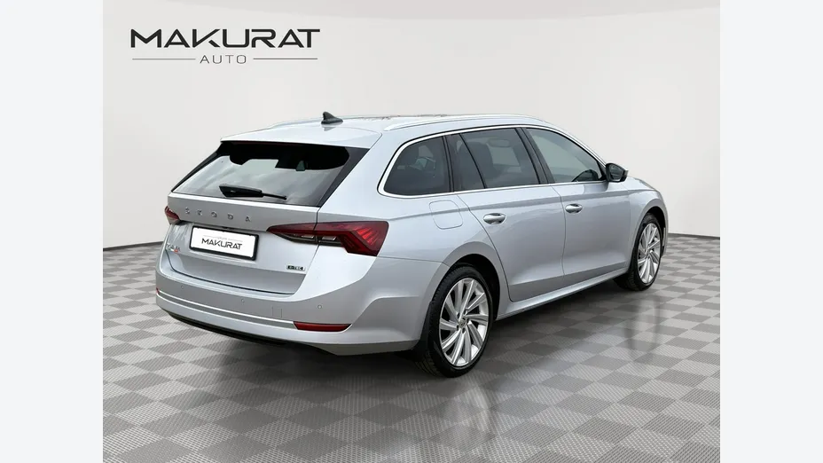 SKODA Octavia -