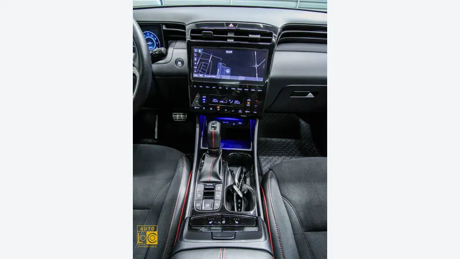 HYUNDAI Tucson -
