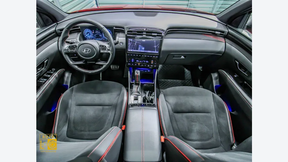 HYUNDAI Tucson -