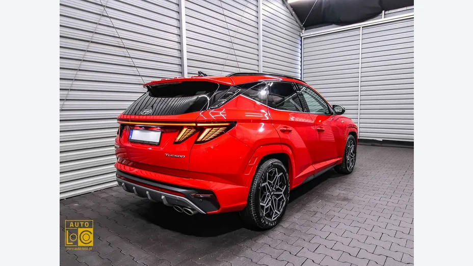 HYUNDAI Tucson -
