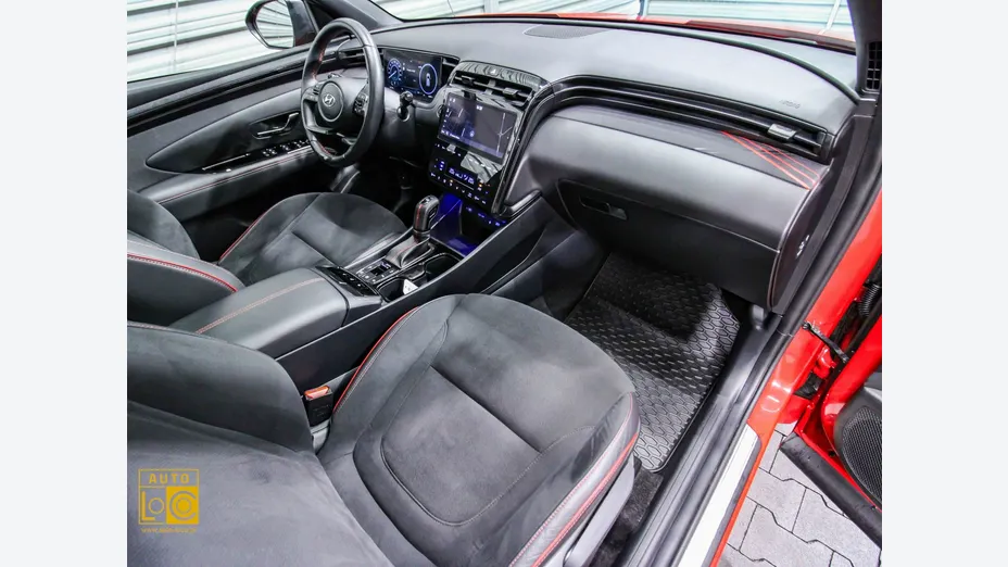 HYUNDAI Tucson -