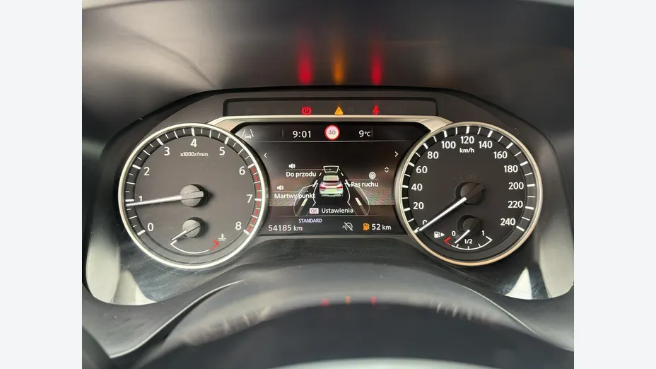 NISSAN Qashqai -