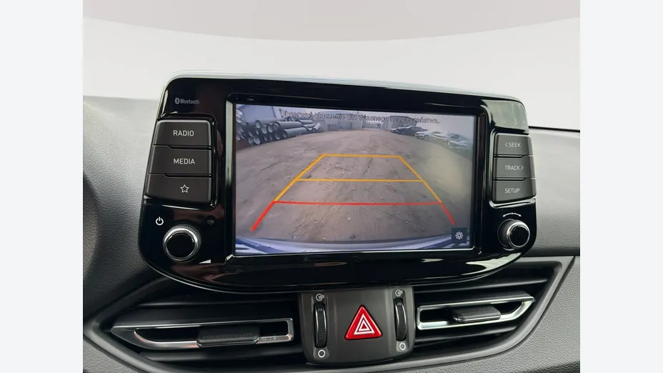 HYUNDAI i30 -
