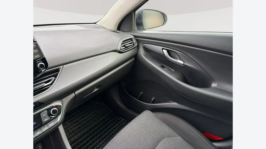 HYUNDAI i30 -