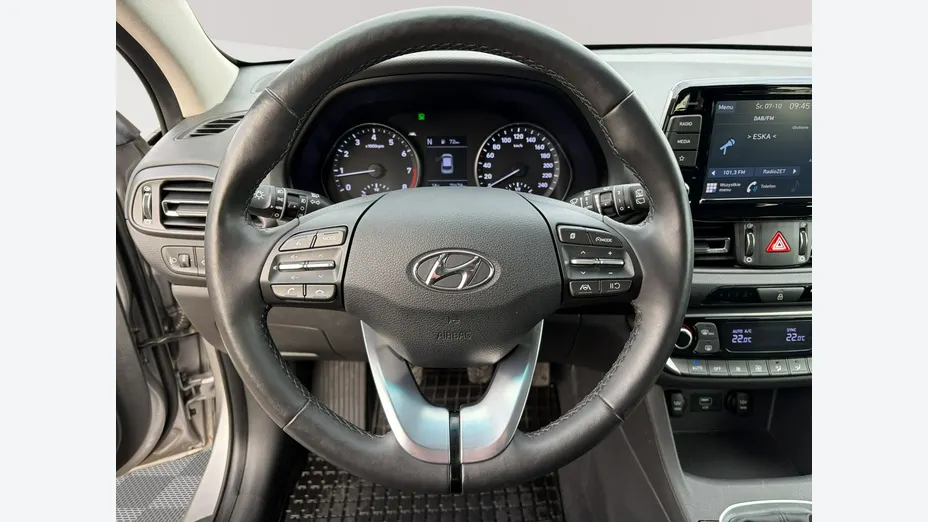 HYUNDAI i30 -