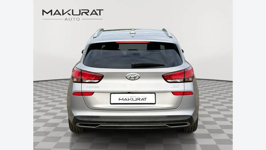 HYUNDAI i30 -