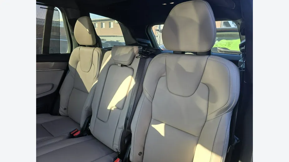 VOLVO XC90 -
