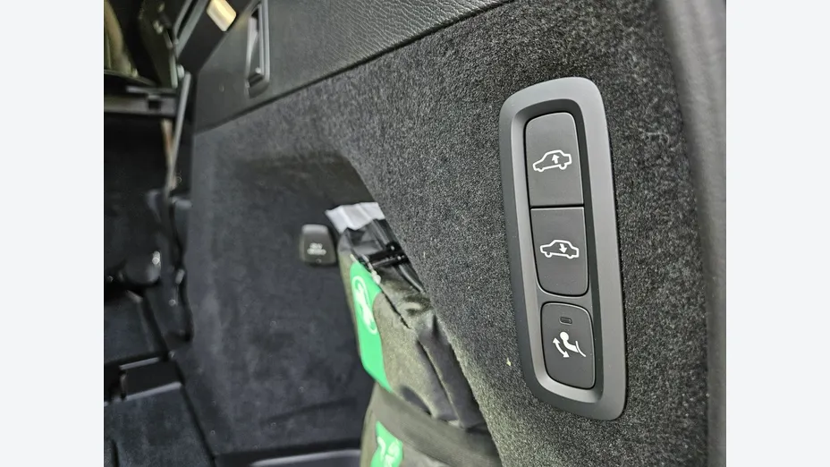 VOLVO XC90 -