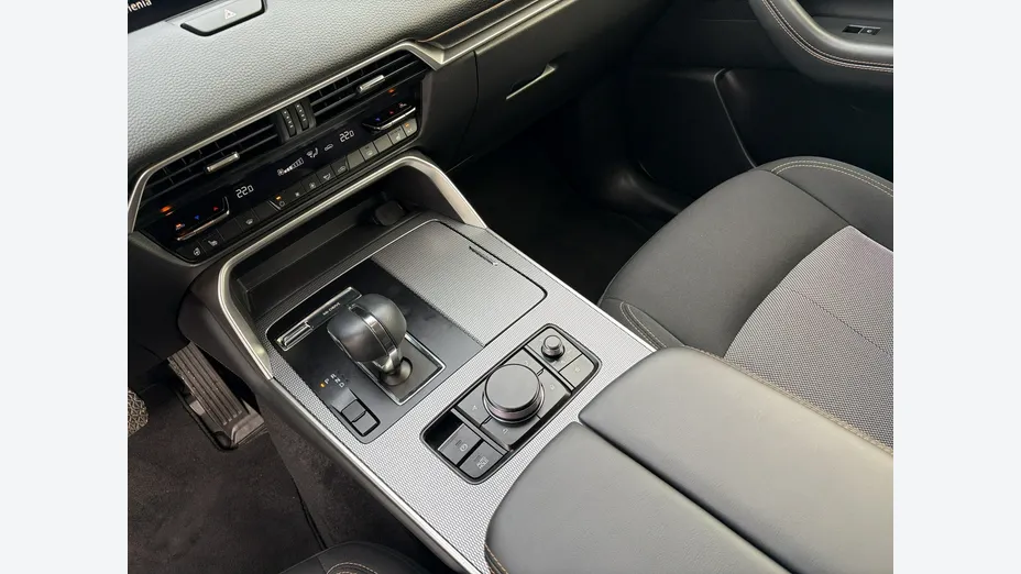 MAZDA CX-60 -