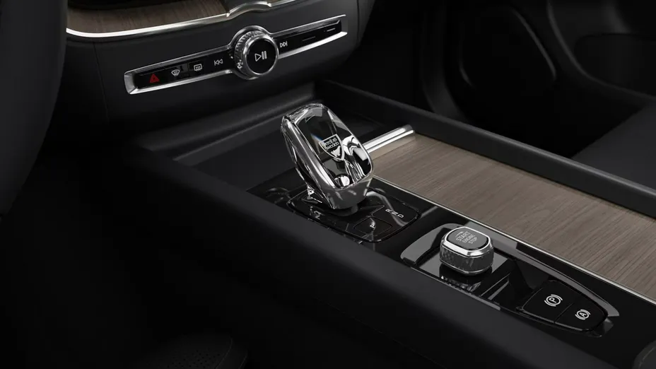 VOLVO XC60 -