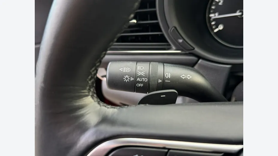 MAZDA CX-30 -