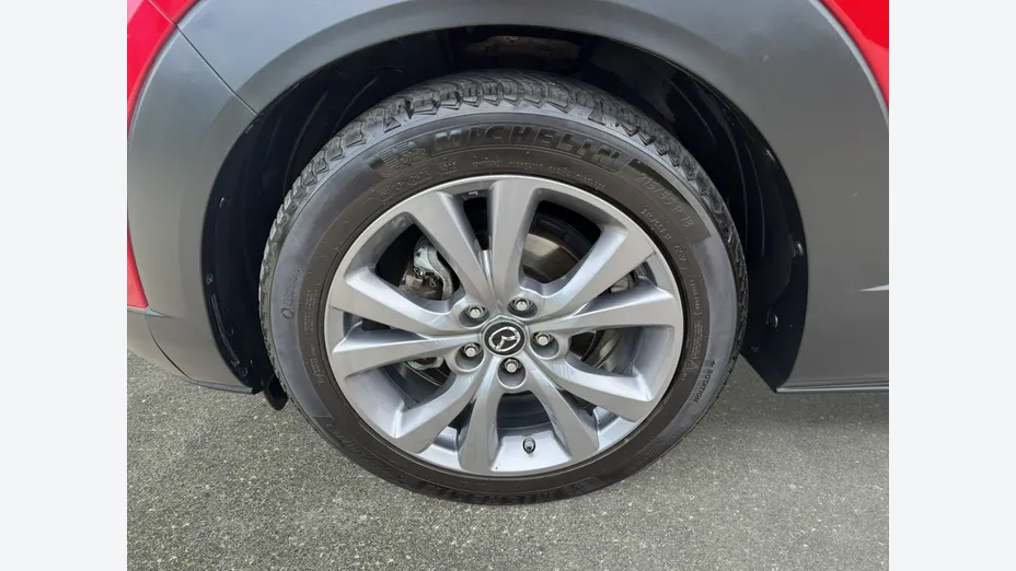 MAZDA CX-30 -