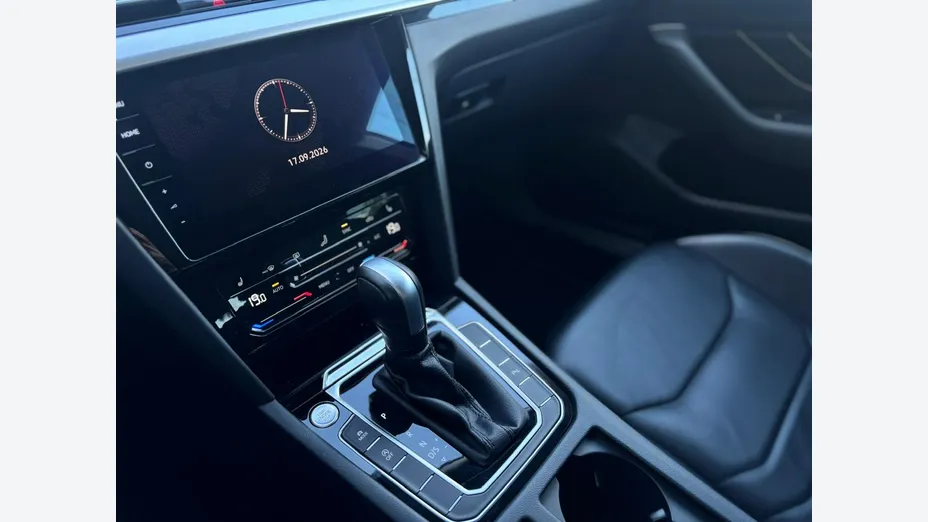 VOLKSWAGEN Arteon -