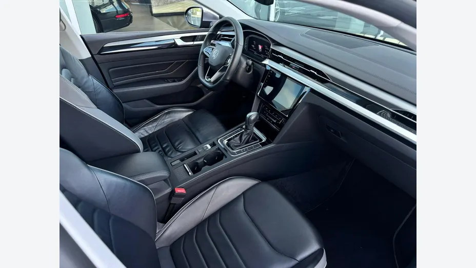 VOLKSWAGEN Arteon -
