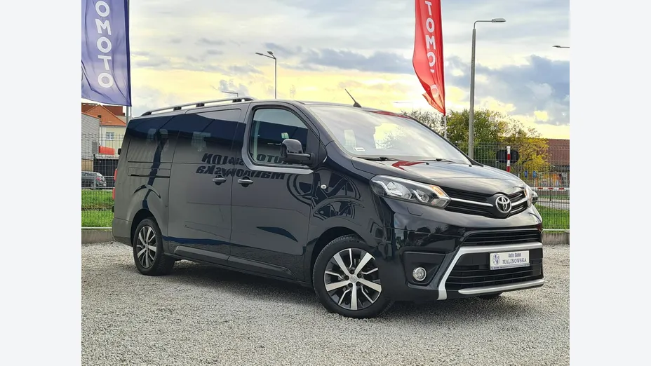 TOYOTA Proace Verso -