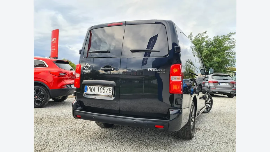 TOYOTA Proace Verso -