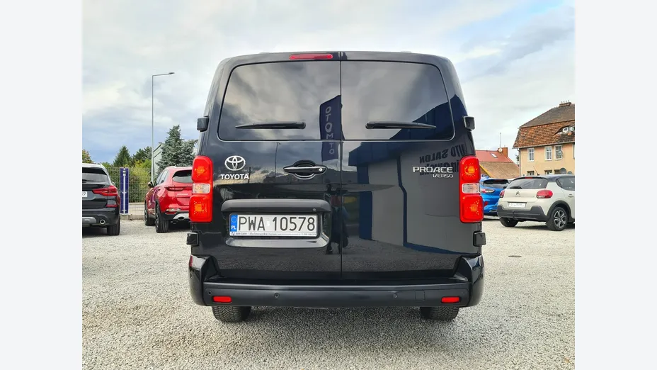 TOYOTA Proace Verso -