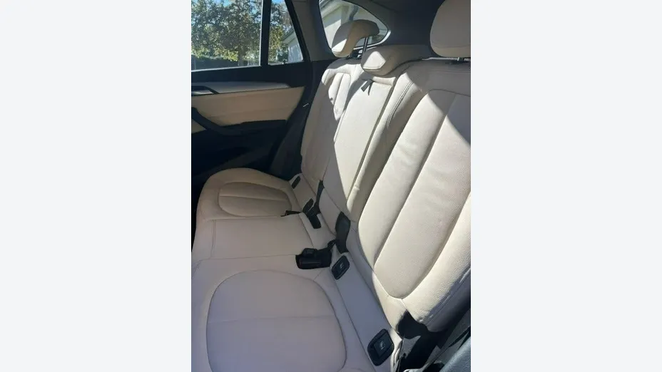 BMW X1 -